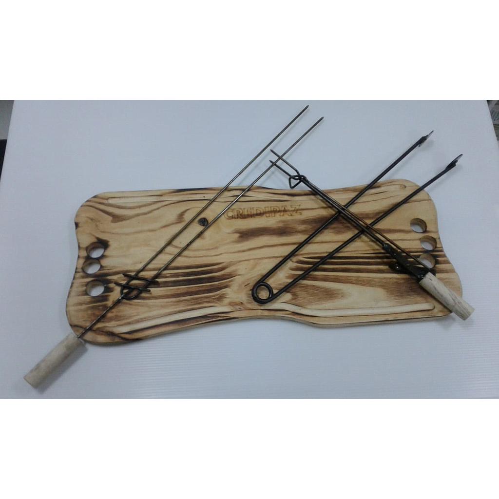 SET DE ASADO CREDIPAZ TABLA + 3 PIEZAS